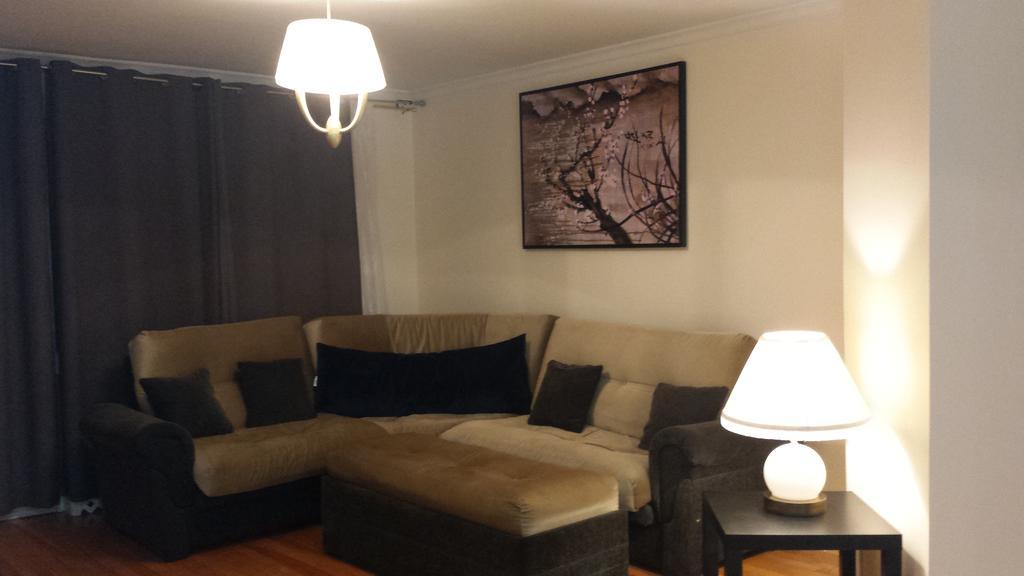 Three Bedroom Holiday Apartment Longueuil Ngoại thất bức ảnh