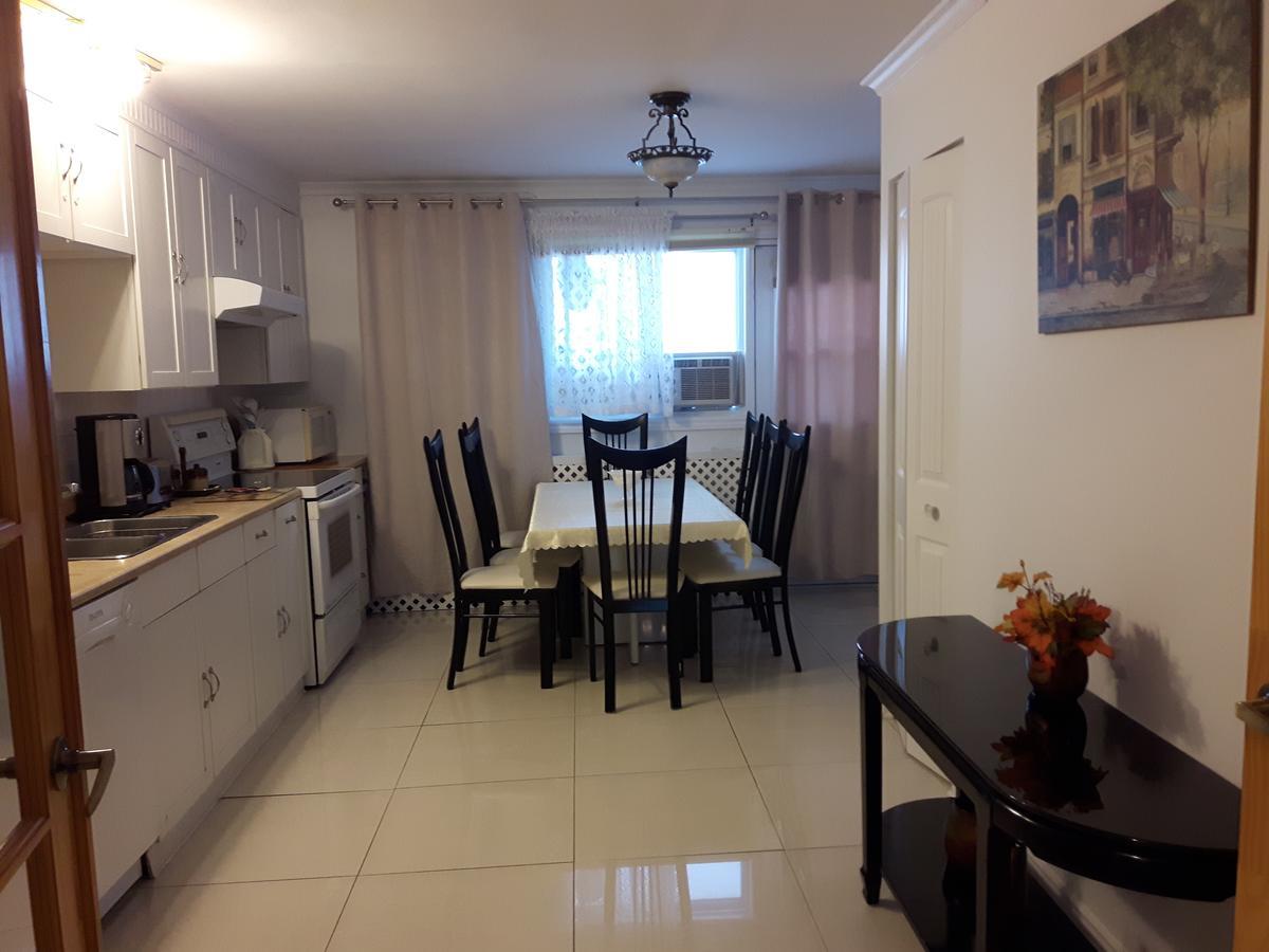 Three Bedroom Holiday Apartment Longueuil Ngoại thất bức ảnh