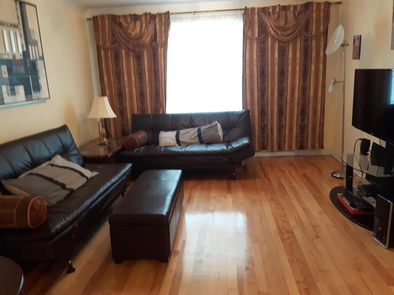 Three Bedroom Holiday Apartment Longueuil Ngoại thất bức ảnh