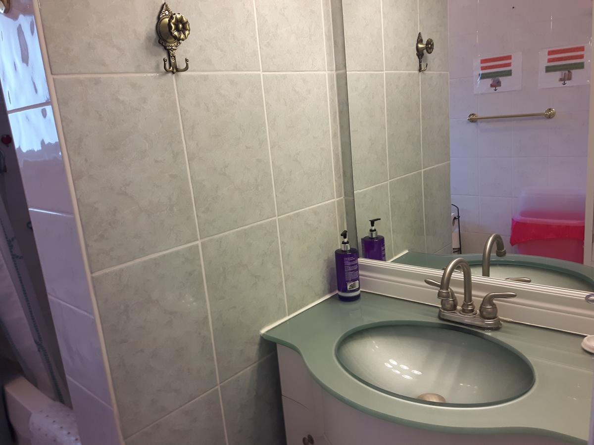 Three Bedroom Holiday Apartment Longueuil Ngoại thất bức ảnh