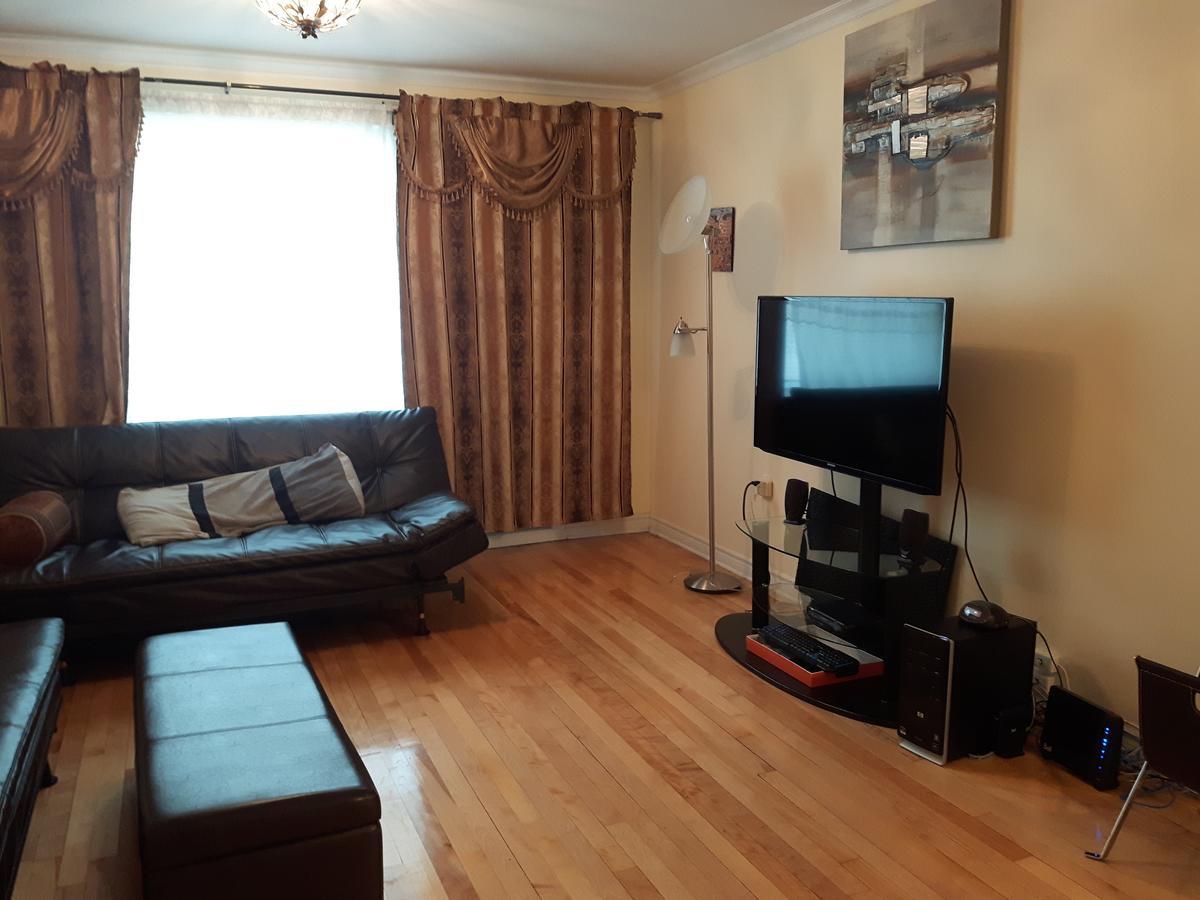 Three Bedroom Holiday Apartment Longueuil Ngoại thất bức ảnh