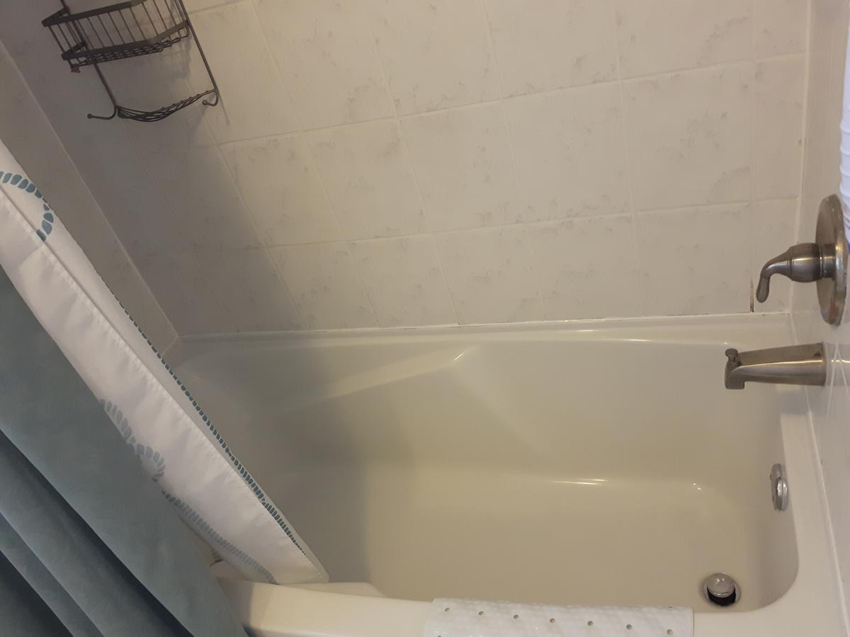 Three Bedroom Holiday Apartment Longueuil Ngoại thất bức ảnh