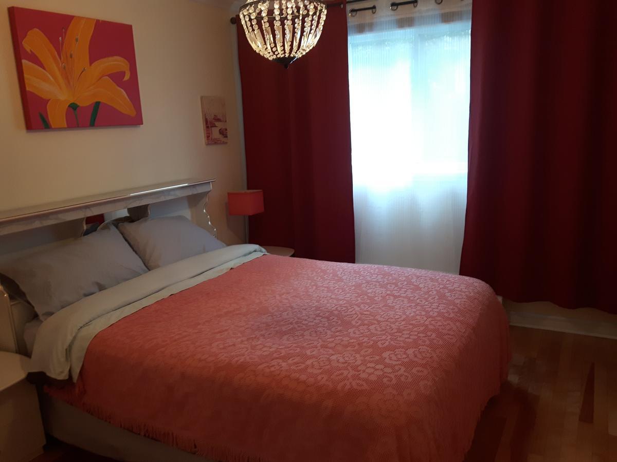 Three Bedroom Holiday Apartment Longueuil Ngoại thất bức ảnh