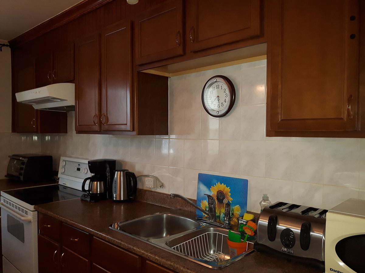 Three Bedroom Holiday Apartment Longueuil Ngoại thất bức ảnh