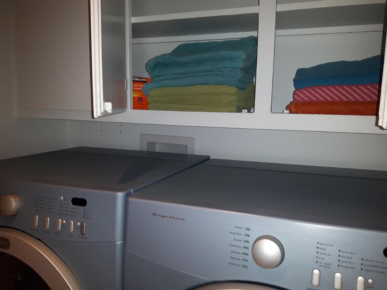 Three Bedroom Holiday Apartment Longueuil Ngoại thất bức ảnh