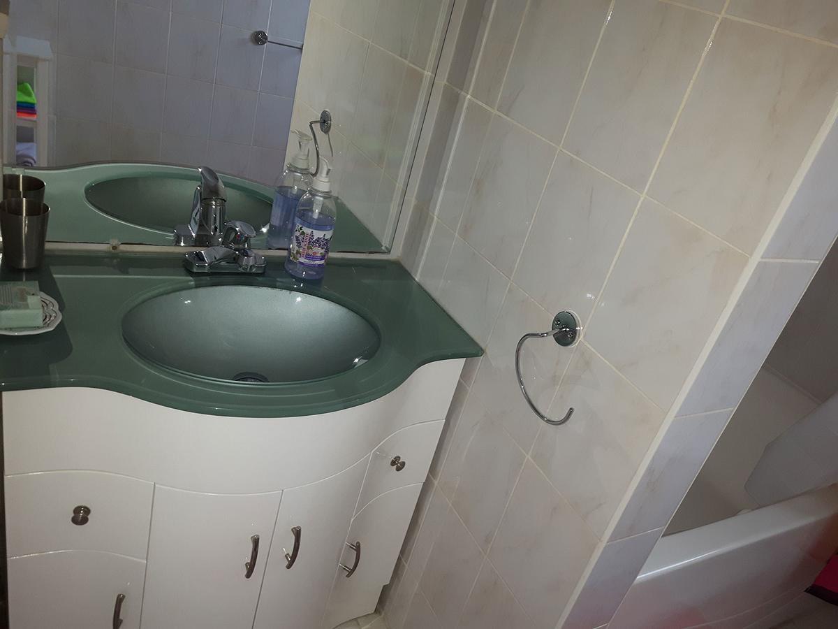 Three Bedroom Holiday Apartment Longueuil Ngoại thất bức ảnh