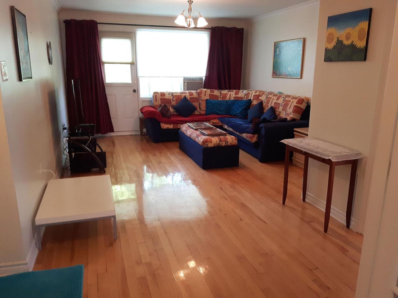 Three Bedroom Holiday Apartment Longueuil Ngoại thất bức ảnh