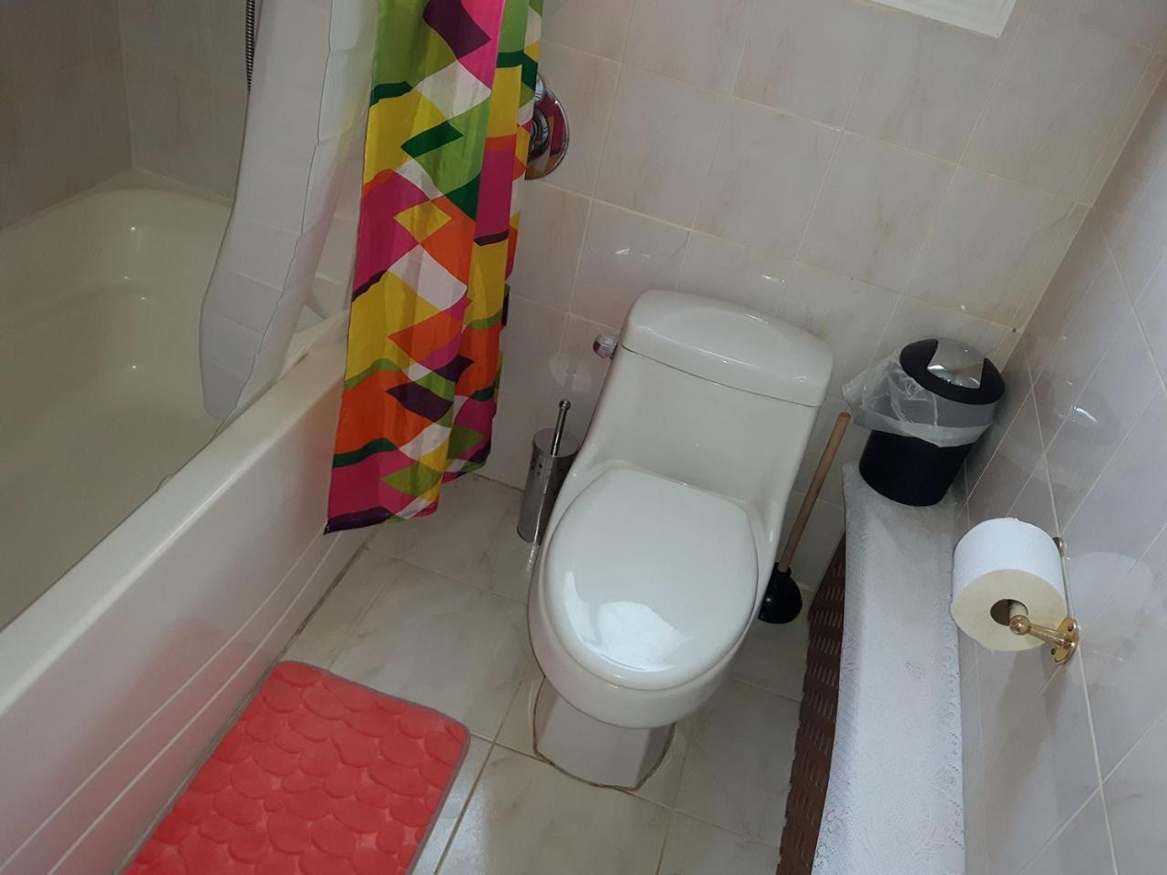 Three Bedroom Holiday Apartment Longueuil Ngoại thất bức ảnh